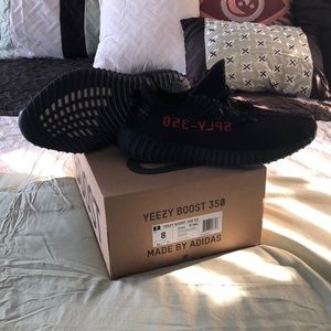 Yeezy Boost 350 V2